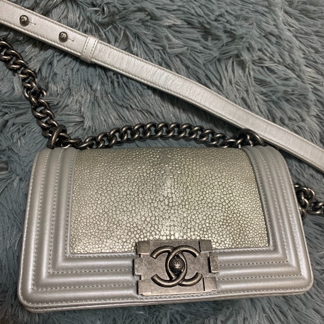 ほぼ新品付属品boy chanelボーイシャネル ショルダーバッグ