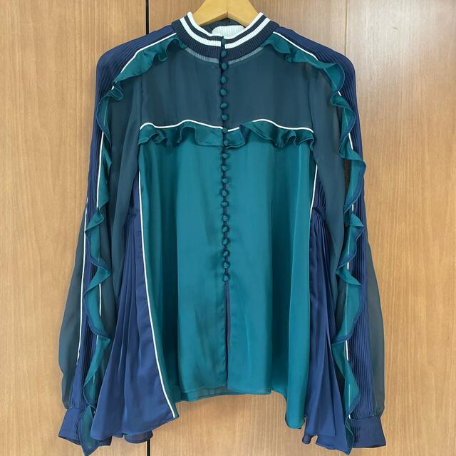 sacai(サカイ)のsacai (サカイ) グリーンブラウス レディースのトップス(シャツ/ブラウス(長袖/七分))の商品写真