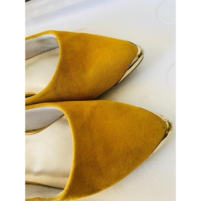 パンプス イエロー 黄色 レディースの靴/シューズ(ハイヒール/パンプス)の商品写真