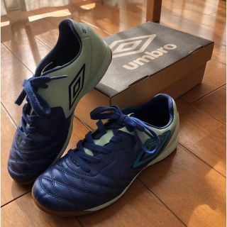 アンブロ(UMBRO)の中古 フットサルシューズ 23㎝ 箱付き(シューズ)