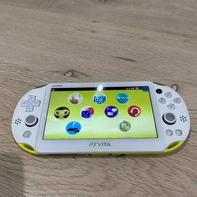 PlayStation Vita(プレイステーションヴィータ)のPlayStation Vita Wi-Fiモデル エンタメ/ホビーのゲームソフト/ゲーム機本体(携帯用ゲーム機本体)の商品写真