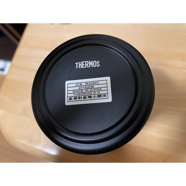 THERMOS(サーモス)のサーモス　保冷缶ホルダー　JCB-352 BK スポーツ/アウトドアのアウトドア(食器)の商品写真