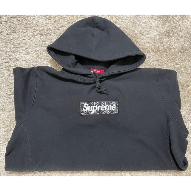 白さがあり使用感がありますがsupreme★パーカー/Navy/S/ステッカー1枚付き