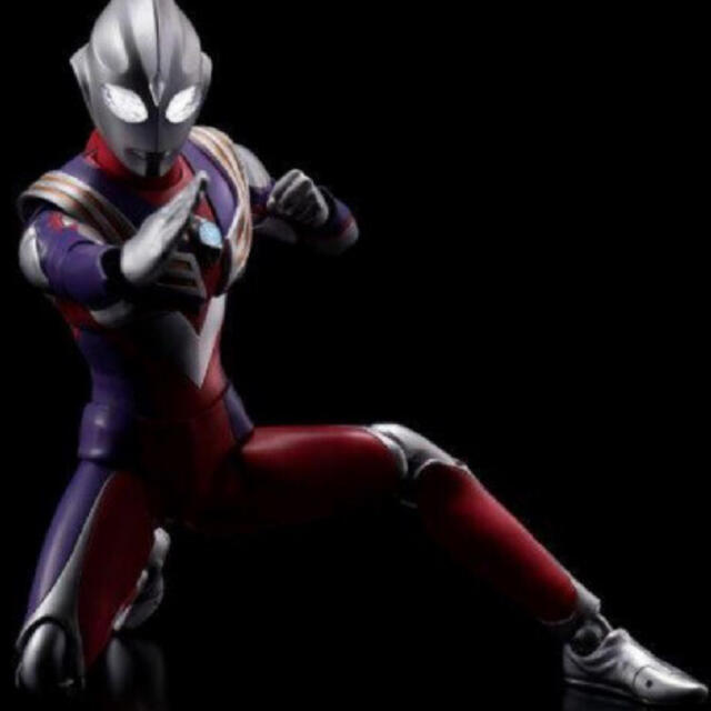 フィギュアウルトラマンティガ　真骨彫