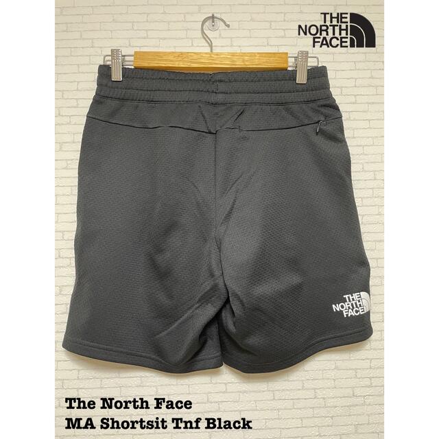 THE NORTH FACE(ザノースフェイス)の【海外限定】✨ノースフェイス✨ハーフパンツ 海外Sサイズ　日本メンズM相当 スポーツ/アウトドアのトレーニング/エクササイズ(トレーニング用品)の商品写真