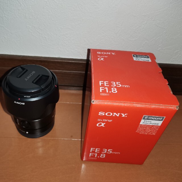 sony sel35f18f スマホ/家電/カメラのカメラ(レンズ(単焦点))の商品写真