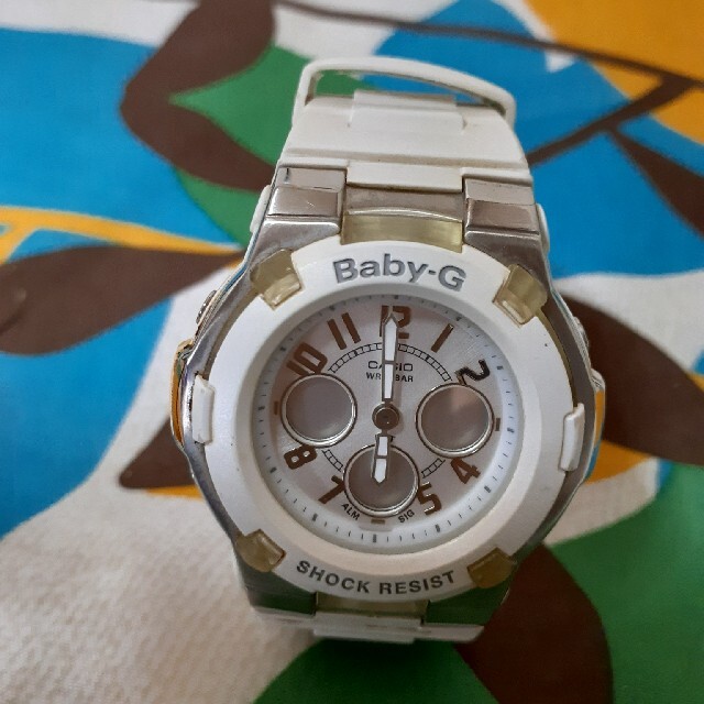 Baby-G(ベビージー)のかささん専用です！baby-g 腕時計　ホワイト　Gshock レディースのファッション小物(腕時計)の商品写真