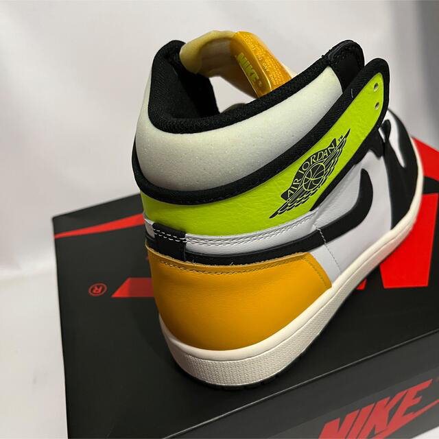 NIKE AIR JORDAN 1 HIGH OG VOLT GOLD 28.5