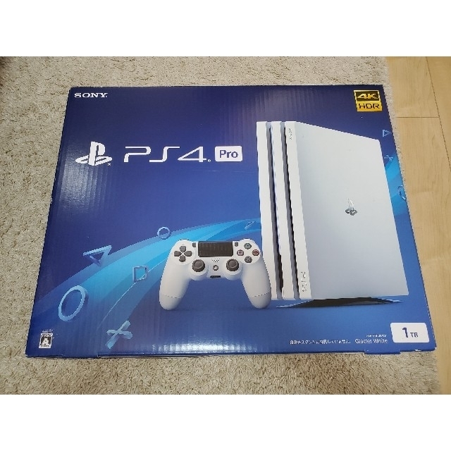 SONY(ソニー)のSONY PlayStation4 Pro 本体 CUH-7000BB02 エンタメ/ホビーのゲームソフト/ゲーム機本体(家庭用ゲーム機本体)の商品写真