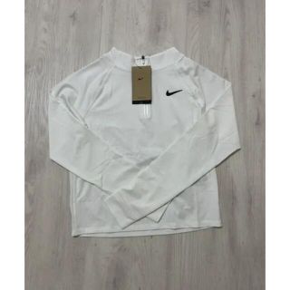 ナイキ(NIKE)の専用☆新品☆NIKEナイキ 長袖トップス US-S、スコートUS-M(ウェア)