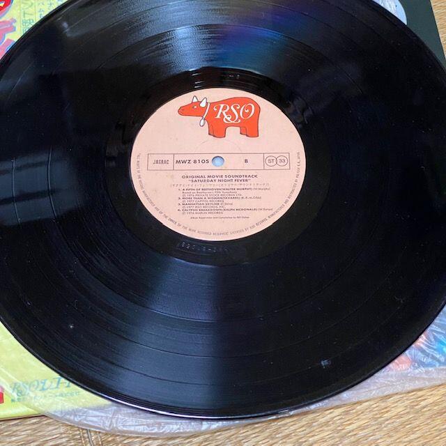LPレコード　サタデイ・ナイト・フィーバー　2枚組　帯付　送料無料！ エンタメ/ホビーのCD(映画音楽)の商品写真