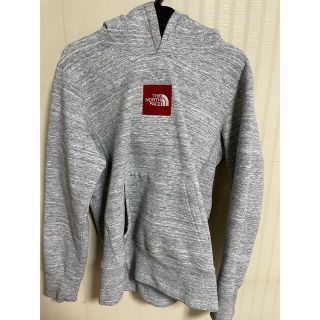 ザノースフェイス(THE NORTH FACE)のノースフェイス ボックスロゴ　パーカー本日即日発送可(パーカー)