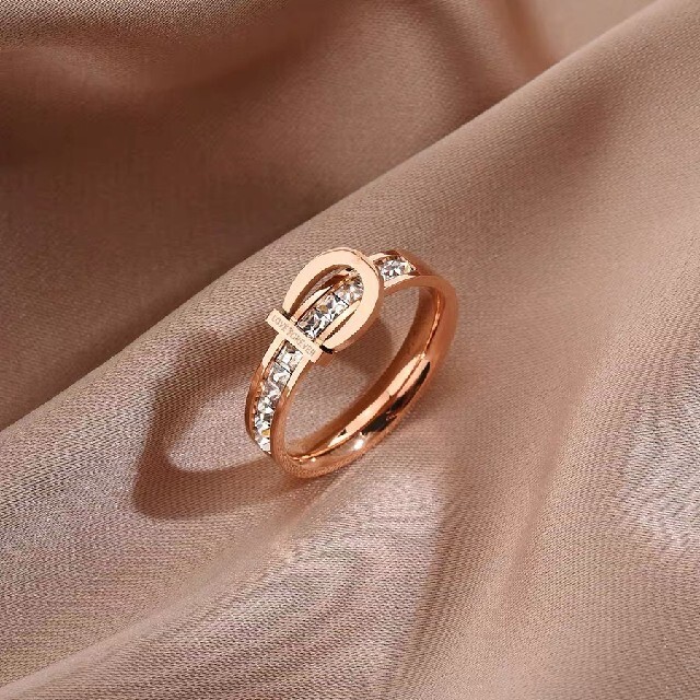 馬蹄リング　ステンレスリング　指輪　ピンキーリング　ステンレス指輪 レディースのアクセサリー(リング(指輪))の商品写真