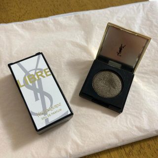 イヴサンローランボーテ(Yves Saint Laurent Beaute)のシークインクラッシュ4 / リブレオーデパルファム試供品(アイシャドウ)