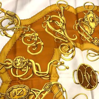 豊富なお得 Hermes カレ90 シルク100% スカーフの通販 by 〜ブランド
