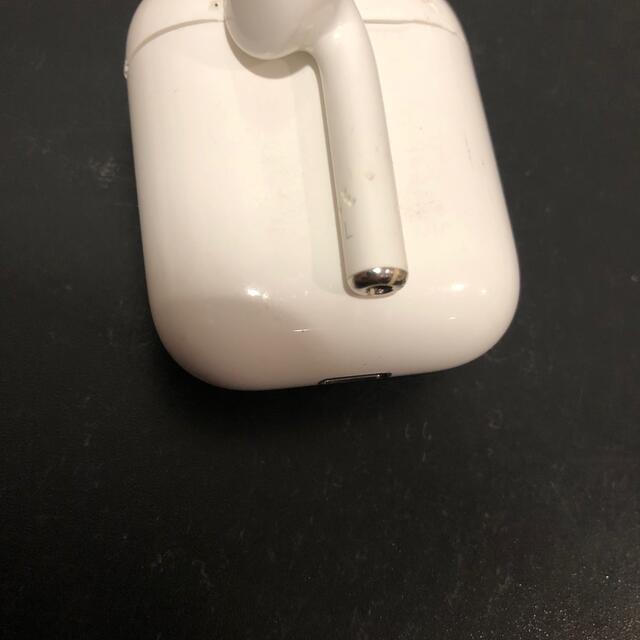 AirPods 第1世代 充電ケース 左耳 スマホ/家電/カメラのオーディオ機器(ヘッドフォン/イヤフォン)の商品写真