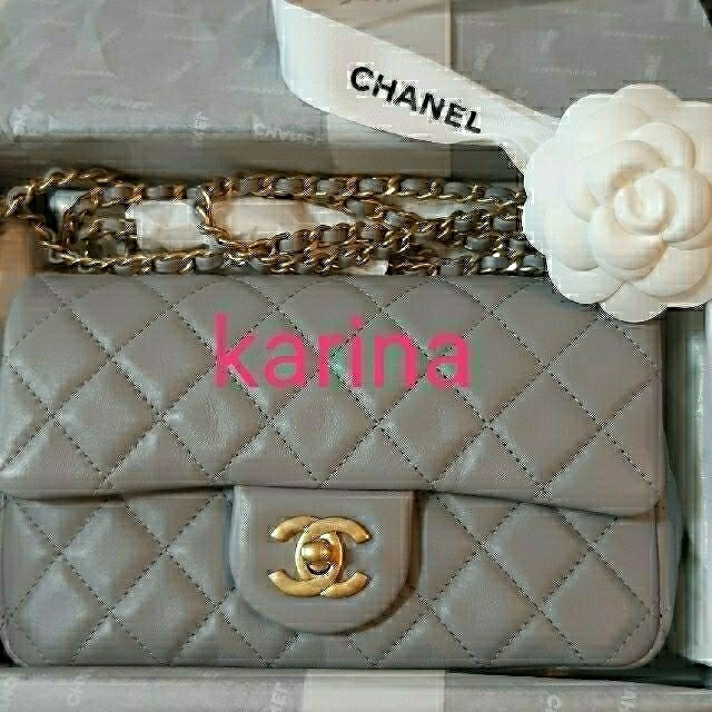 CHANEL(シャネル)の【新品・入手困難】CHANEL♡ミニマトラッセ♡パールクラッシュ レディースのバッグ(ショルダーバッグ)の商品写真