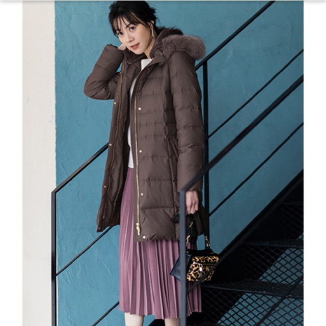 美品】INDIVI インディヴィ ☆ フーデットファーダウンコート ☆ 38-