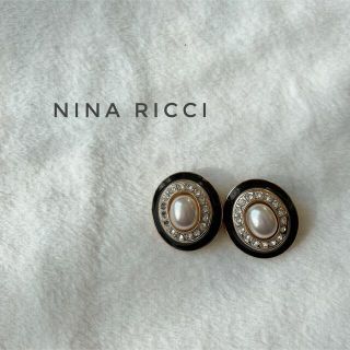 ニナリッチ(NINA RICCI)の【ニナリッチ】大粒　パールイヤリング(イヤリング)