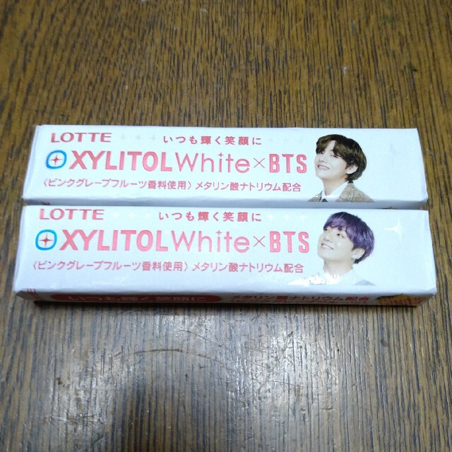防弾少年団(BTS)(ボウダンショウネンダン)の新品未開封 BTS キシリトール スティック ガム テテ グク セット 第3弾 エンタメ/ホビーのCD(K-POP/アジア)の商品写真