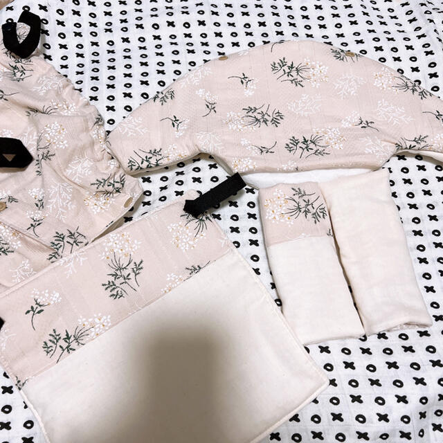 e♡様☆オーダーご確認用 ベビービョルンミニ用 よだれカバー ハンドメイド e♡様☆オーダーご確認用 ベビービョルンミニ用 よだれカバー ハンドメイド