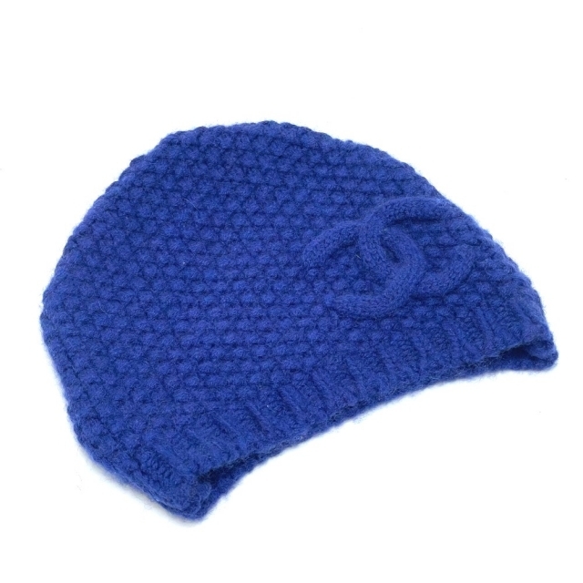 CHANEL(シャネル)の美品 シャネル スポーツライン CCココマーク ビーニー ニット帽 ブルー レディースの帽子(ニット帽/ビーニー)の商品写真
