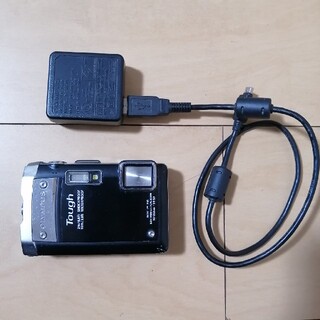 オリンパス(OLYMPUS)のオリンパス　デジカメ SD カード付き(コンパクトデジタルカメラ)