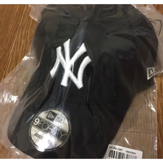 NEW ERA(ニューエラー)の新品　未使用　ニューエラ キャップ NY ヤンキース 黒 ブラック メンズの帽子(キャップ)の商品写真