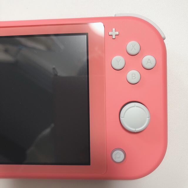 Nintendo Switch(ニンテンドースイッチ)のとんちん様専用♡Nintendo Switch Lite コーラルピンク  エンタメ/ホビーのゲームソフト/ゲーム機本体(携帯用ゲーム機本体)の商品写真