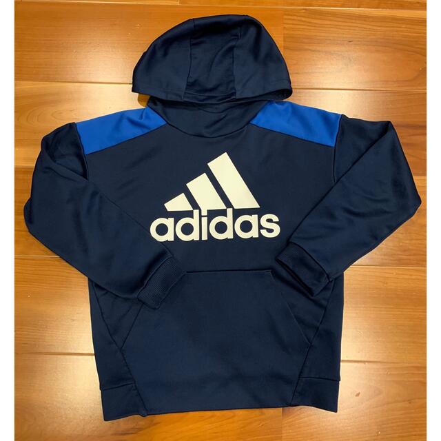 adidas(アディダス)のアディダス　パーカー キッズ/ベビー/マタニティのキッズ服男の子用(90cm~)(ジャケット/上着)の商品写真