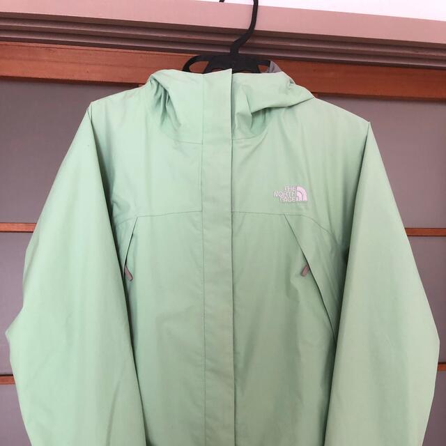 THE NORTH FACE(ザノースフェイス)のTHE NORTH FACE ドットショットジャケット レディースのジャケット/アウター(ナイロンジャケット)の商品写真