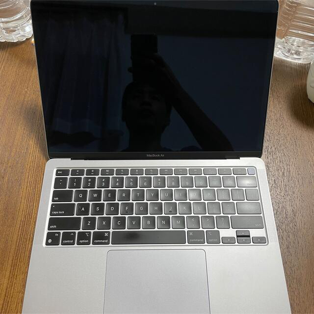 Apple(アップル)のMacBook Air 2020 / Magic Mouse / 純正コネクタ スマホ/家電/カメラのPC/タブレット(ノートPC)の商品写真
