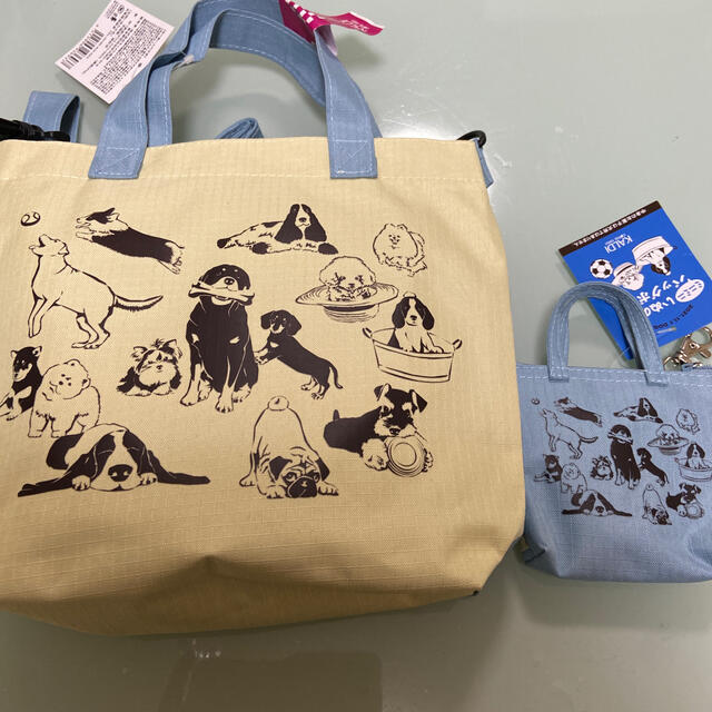 新品未使用★カルディ　犬の日バッグ&ポーチ レディースのバッグ(ショルダーバッグ)の商品写真