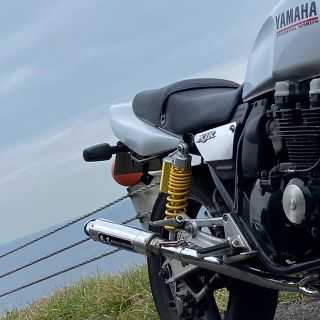 ヤマハ(ヤマハ)のxjr400 シート(装備/装具)