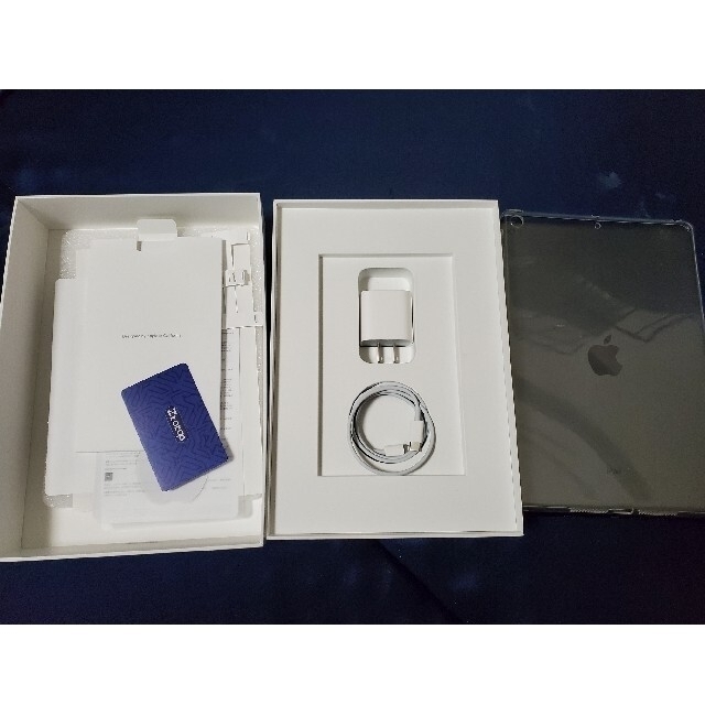 iPad - APPLE iPad Wi-Fi 32GB 2020 GRの通販 by クリs shop｜アイ ...