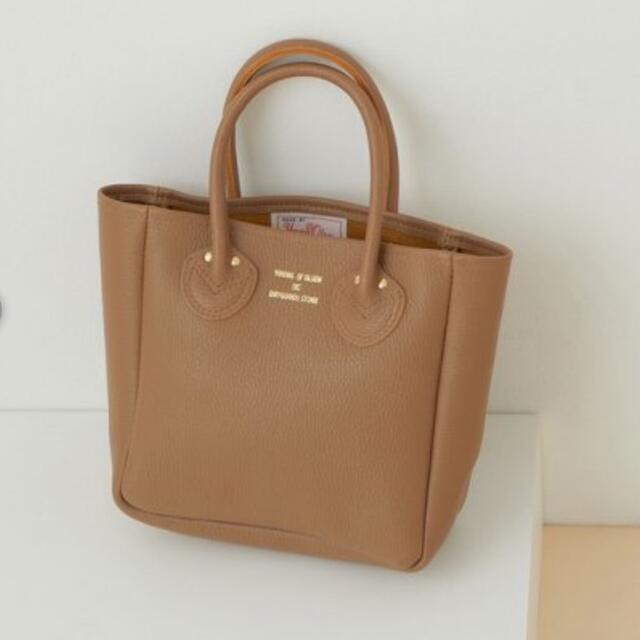 Adam et Rope'(アダムエロぺ)の【YOUNG&OLSEN】別注 EMBOSSED LEATHER TOTE S レディースのバッグ(トートバッグ)の商品写真