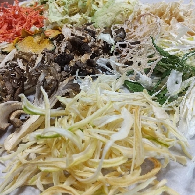 新鮮野菜 10種類の乾燥野菜おまかせMIX 150g×1袋 林檎60gセット 食品/飲料/酒の食品(野菜)の商品写真
