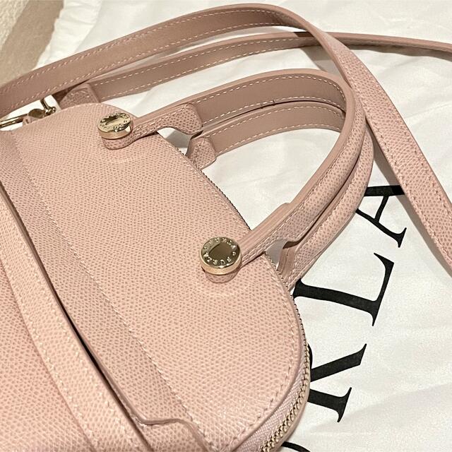 Furla(フルラ)の新品同様フルラの2way PIPERバッグピンクベージュ＆ゴールド金具 レディースのバッグ(ショルダーバッグ)の商品写真