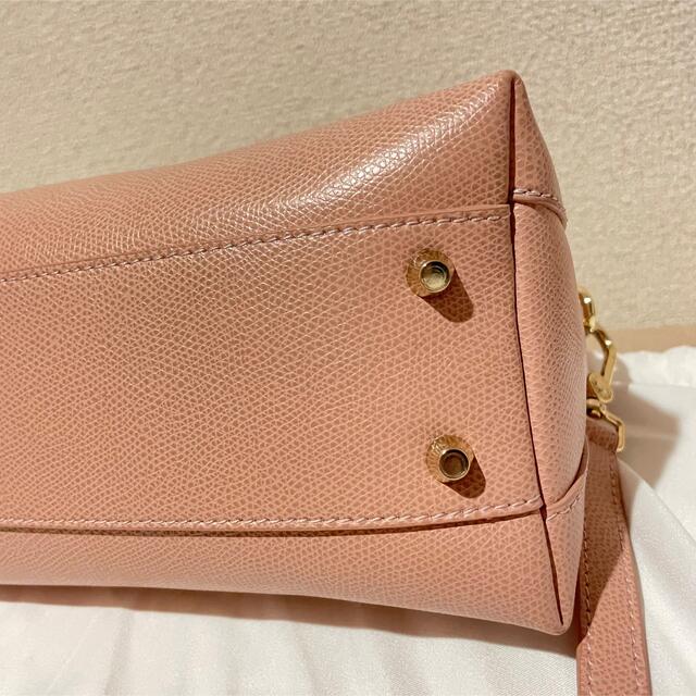 Furla(フルラ)の新品同様フルラの2way PIPERバッグピンクベージュ＆ゴールド金具 レディースのバッグ(ショルダーバッグ)の商品写真