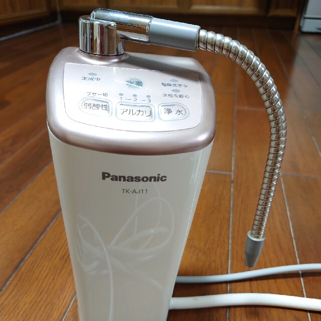 Panasonic(パナソニック)のPanasonic　浄水器　TK-AJ11 説明書有り インテリア/住まい/日用品のキッチン/食器(浄水機)の商品写真