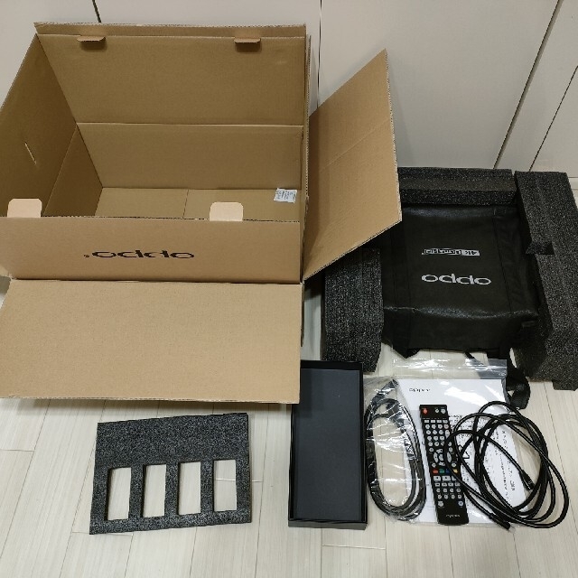 OPPO(オッポ)の中古美品　OPPO Blu-rayディスクプレーヤー UDP-205JP スマホ/家電/カメラのテレビ/映像機器(ブルーレイプレイヤー)の商品写真