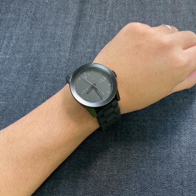 Nixon ニクソン 腕時計 電池交換済み 稼働品 プライベート 黒色 ブラック Nixon ニクソン 腕時計 電池交換済み 稼働品 プライベート 黒色 ブラック