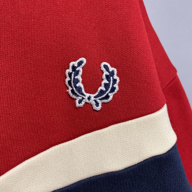 FRED PERRY(フレッドペリー)の【激レア】フレッドペリー　トラックジャケット　ポルトガル製　ヒットユニオン　肉厚 メンズのトップス(ジャージ)の商品写真