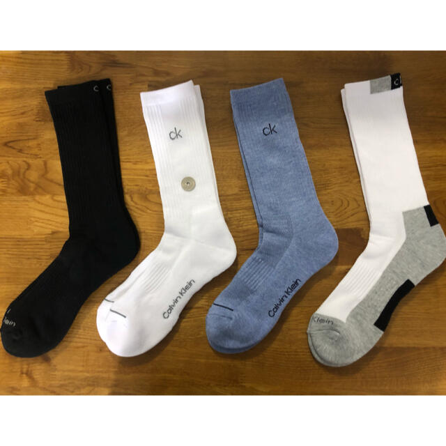 Calvin Klein(カルバンクライン)の新品 カルバンクライン Calvin Klein メンズソックス4足セット201 メンズのレッグウェア(ソックス)の商品写真