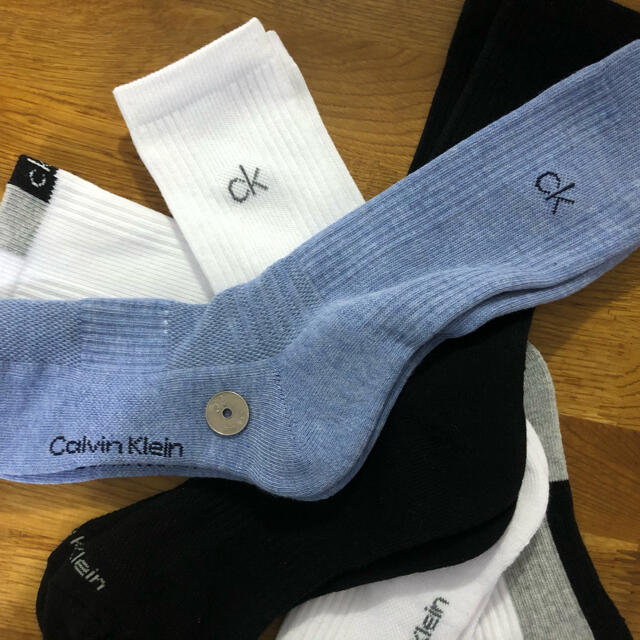 Calvin Klein(カルバンクライン)の新品 カルバンクライン Calvin Klein メンズソックス4足セット201 メンズのレッグウェア(ソックス)の商品写真