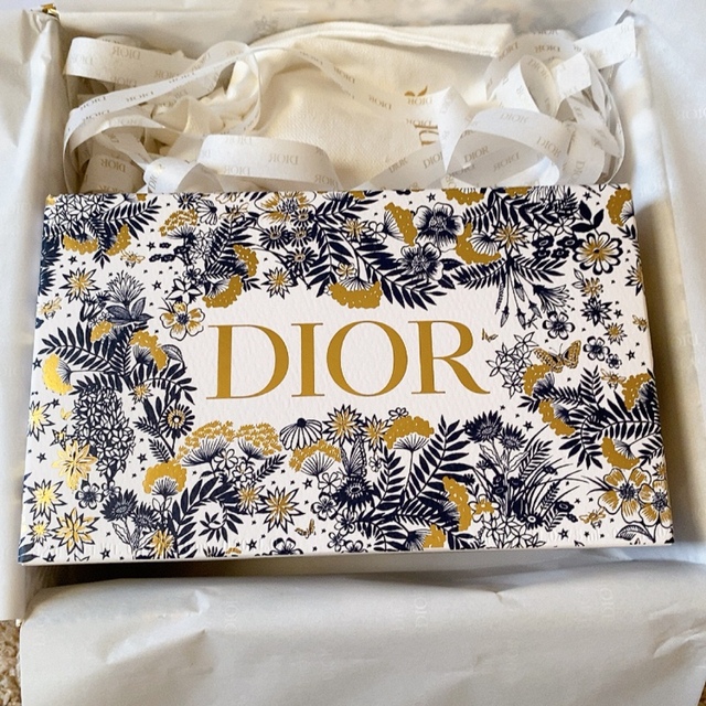 Dior(ディオール)のディオール ホリデー オファー（数量限定品）2021 コスメ/美容のキット/セット(コフレ/メイクアップセット)の商品写真