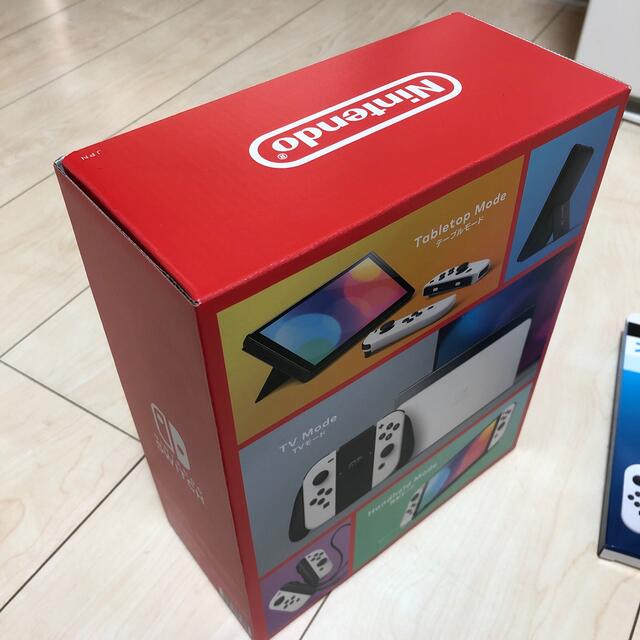 Nintendo Switch (有機ELモデル) エンタメ/ホビーのゲームソフト/ゲーム機本体(家庭用ゲーム機本体)の商品写真