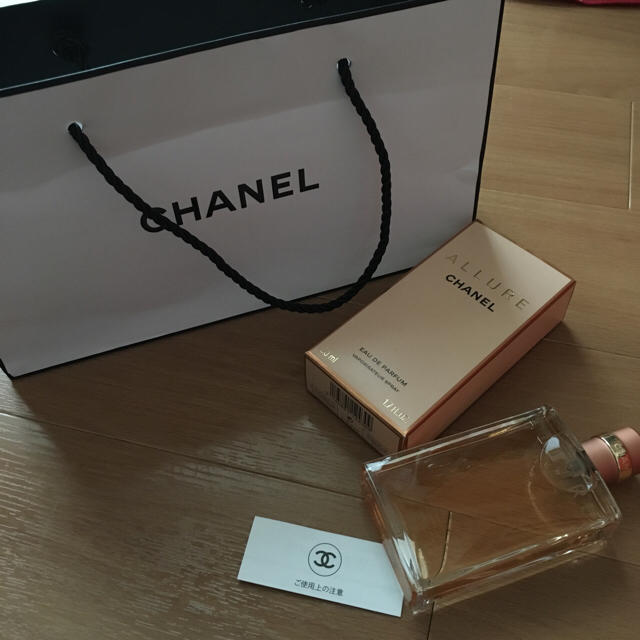 CHANEL(シャネル)のシャネル アリュール コスメ/美容の香水(香水(女性用))の商品写真