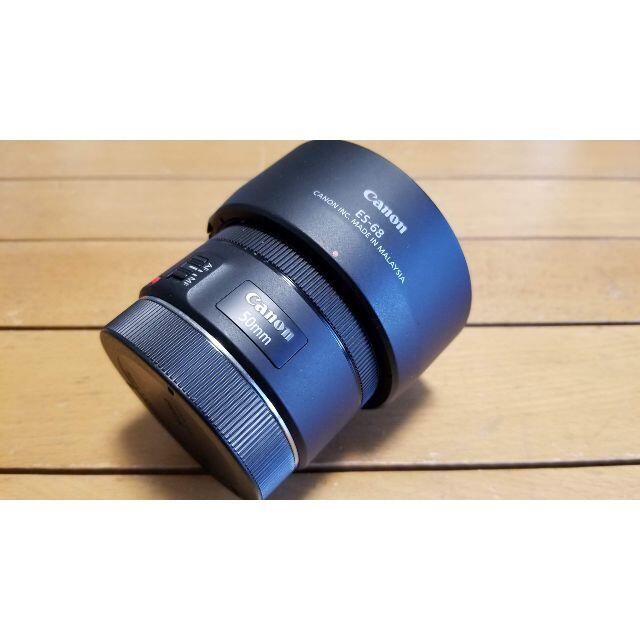 Canon(キヤノン)のCanon EF LENS 50mm 1:1.8 STM ES-68フード付 スマホ/家電/カメラのカメラ(レンズ(単焦点))の商品写真