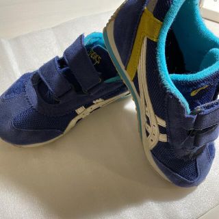 アシックス(asics)の2点ニューバランスと【アシックス スクスク] ベビーシューズ (スニーカー)